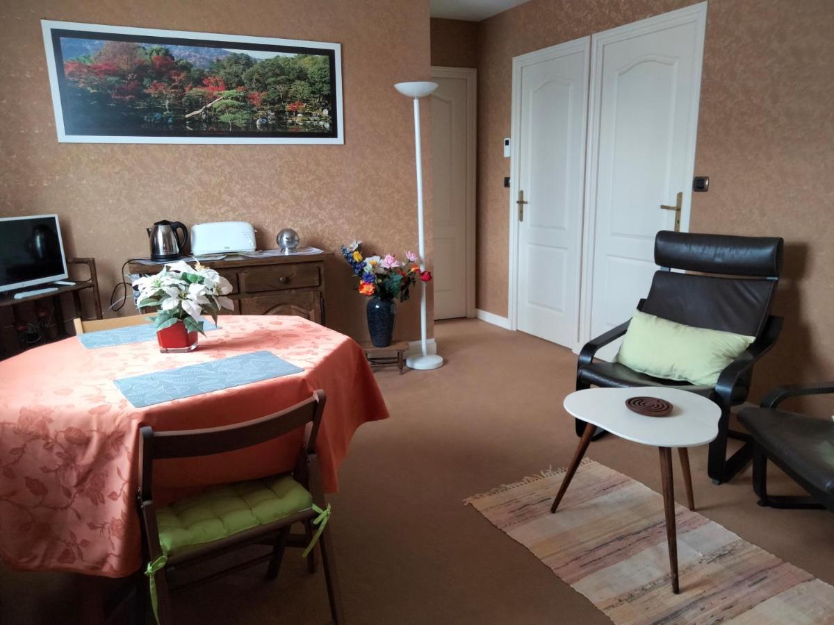Chambre A Louer Chez L'Habitant Payre Exterior foto